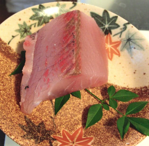 自宅で実験 ワラサ マダイ マグロは3日目でもおいしいか 魚はとれたてが本当にう Nikkei Style 自宅で実験 ワラサ マダイ マグロは3日目でもおいしいか 魚はとれたてが本当にう Nikkei Style