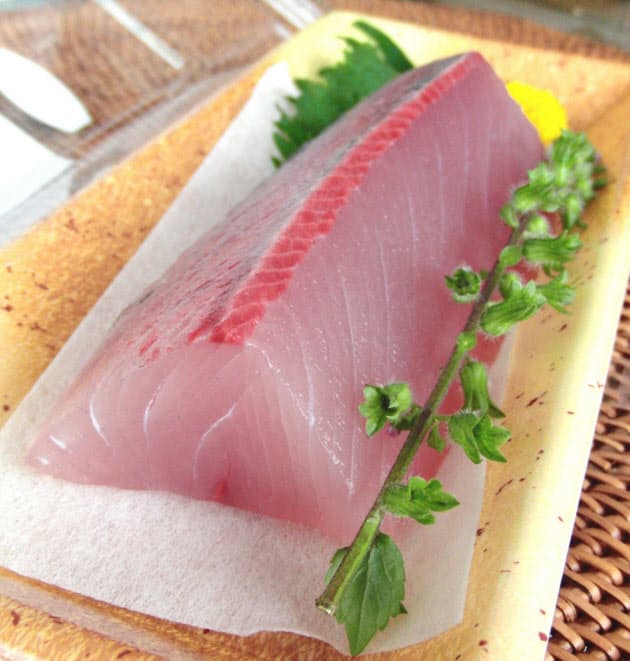 自宅で実験 ワラサ マダイ マグロは3日目でもおいしいか 魚はとれたてが本当にう Nikkei Style 自宅で実験 ワラサ マダイ マグロは3日目でもおいしいか 魚はとれたてが本当にう Nikkei Style