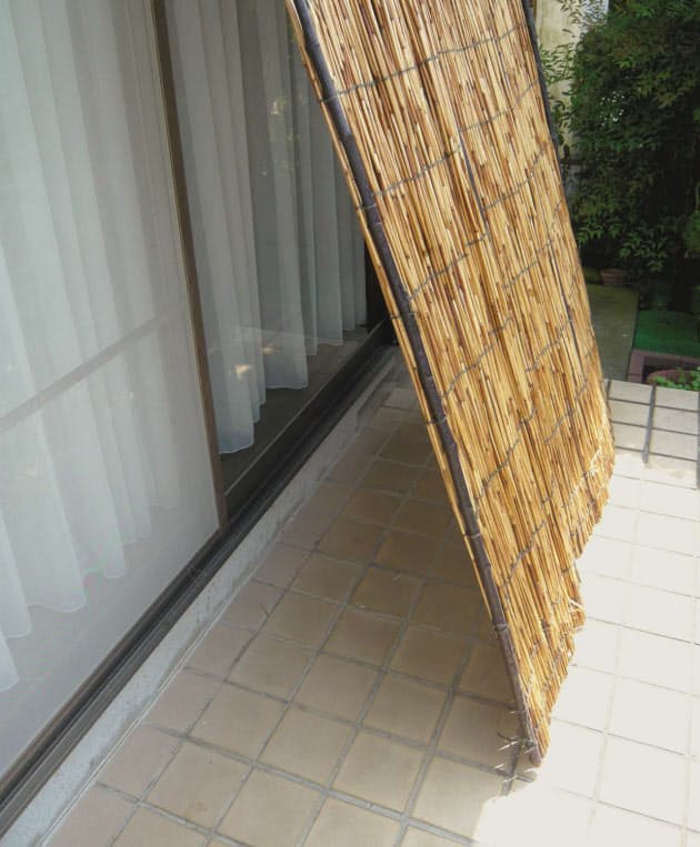 猛暑対策 最適な日よけは 遮熱ならアルミ製すだれ Nikkei Style 猛暑対策 最適な日よけは 遮熱ならアルミ製すだれ Nikkei Style