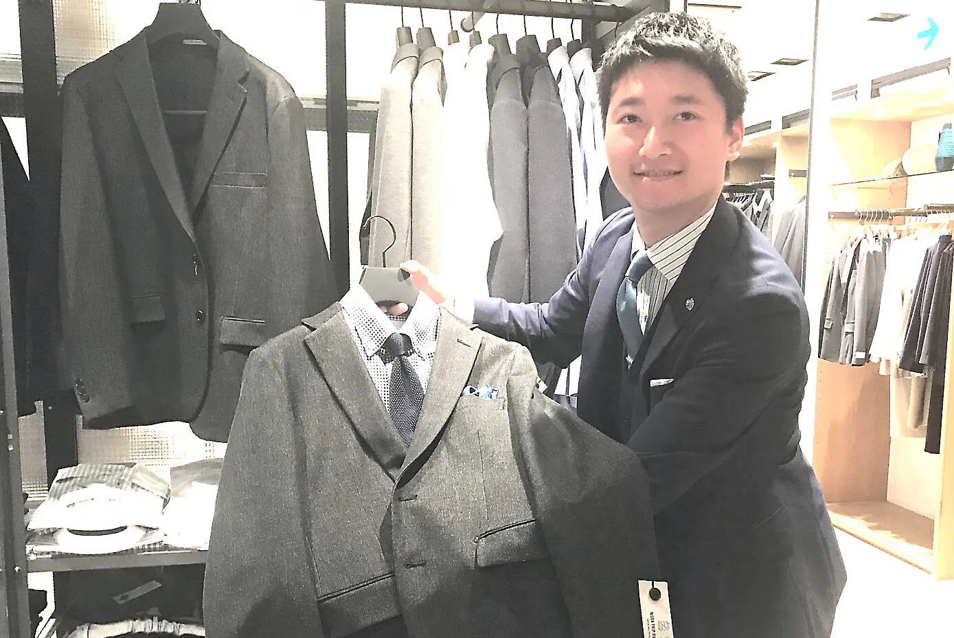 200人近い記録 顧客ノート 毎朝復習 ジャケット販売でトップ級 Nikkei Style