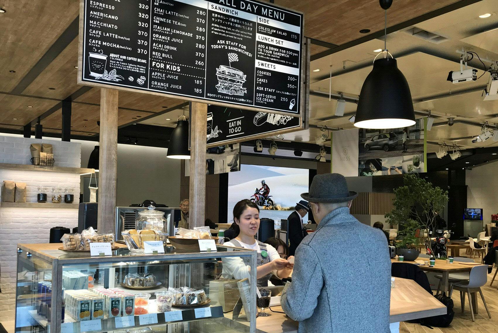 ホンダ本社におしゃれカフェ F1ご当地サンド試して Nikkei Style ホンダ本社におしゃれカフェ F1ご当地サンド試して Nikkei Style