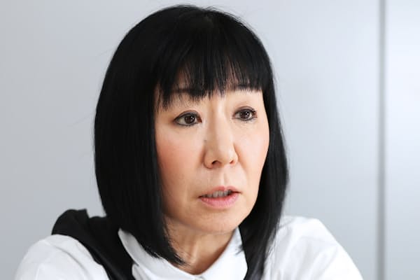 お笑い芸人 ゴルゴ松本さん 産んでくれた母に感謝 Nikkei Style お笑い芸人 ゴルゴ松本さん 産んでくれた母に感謝 Nikkei Style
