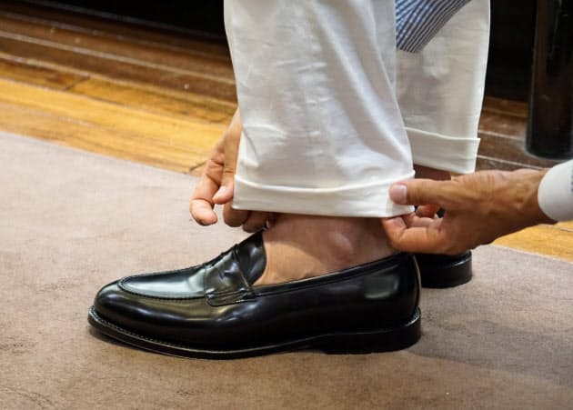 素足に見えるソックスも くるぶし男子 増殖中 クールビズ 着崩すおしゃれ Nikkei Style 素足に見えるソックスも くるぶし男子 増殖中 クールビズ 着崩すおしゃれ Nikkei Style