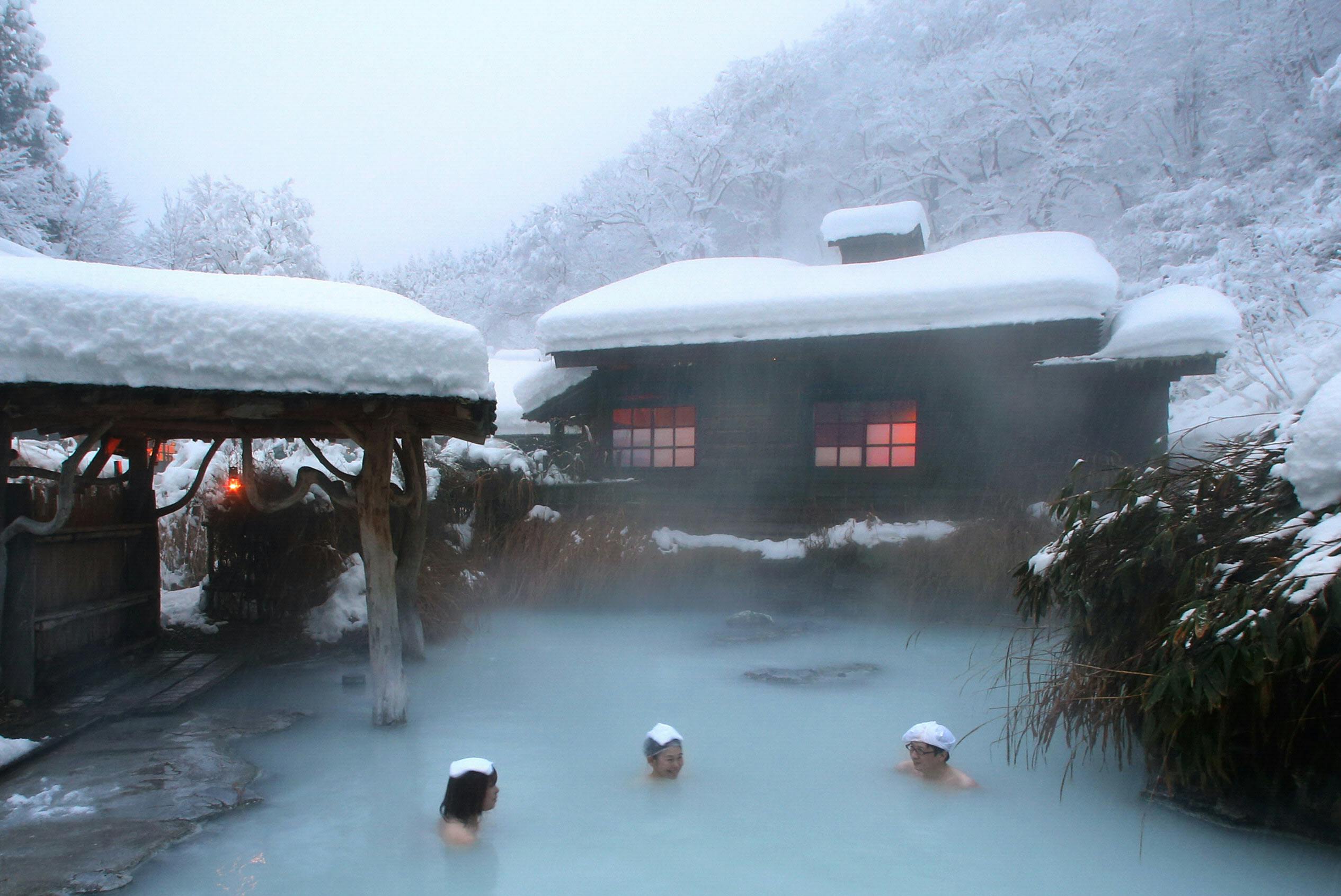 絶景に浸る 雪見の温泉宿10選 Nikkei Style