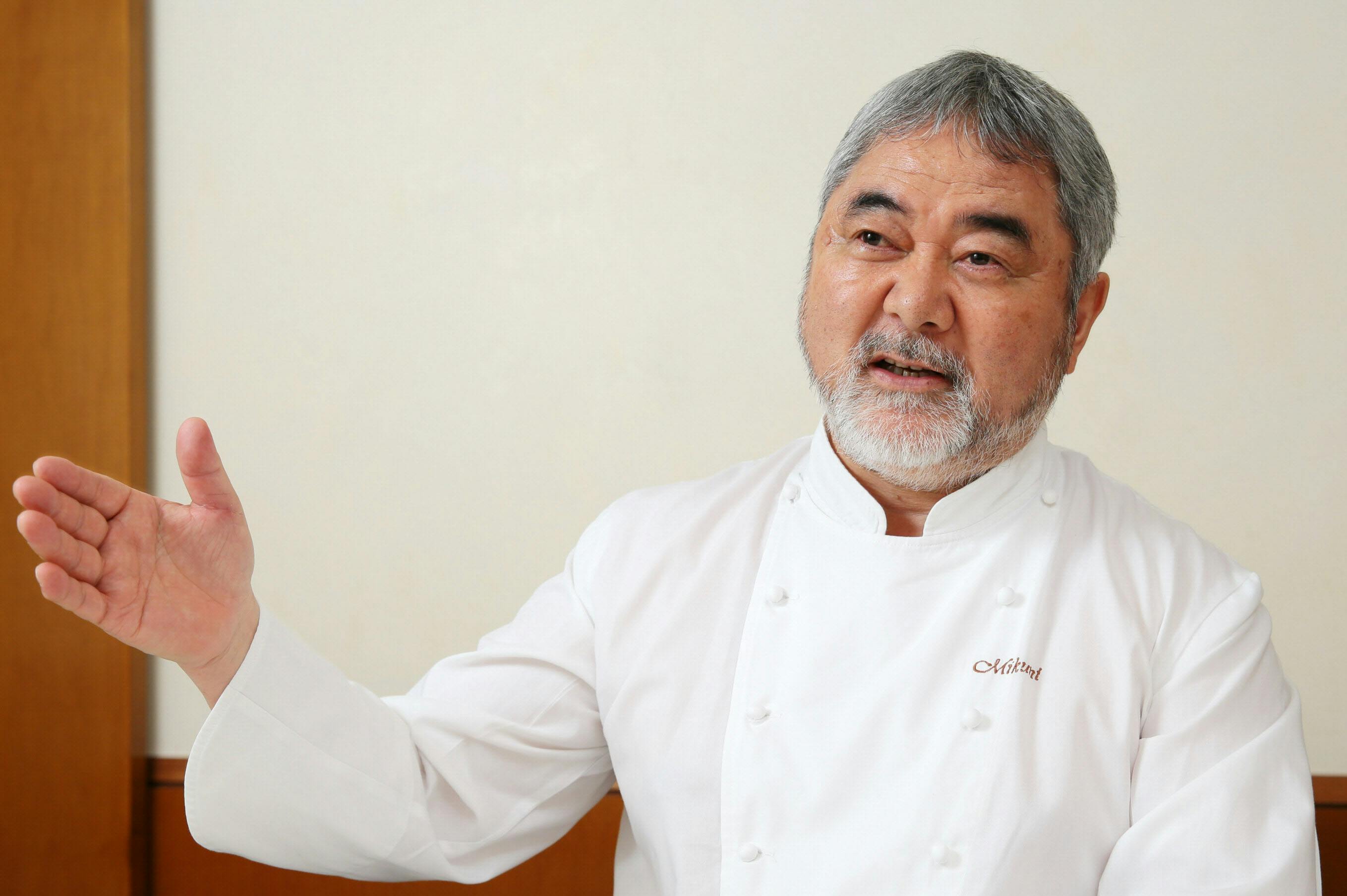 コックコートは特注品 細部までこだわり自己表現 Nikkei Style コックコートは特注品 細部までこだわり自己表現 Nikkei Style