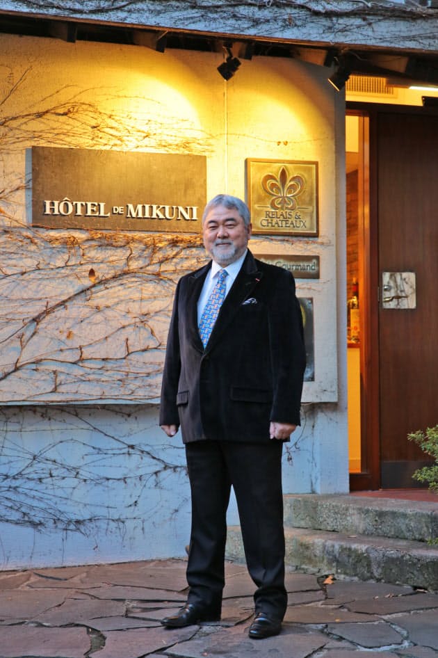 反発心から師匠のヒゲを失敬 一流料理人への第一歩に Nikkei Style 反発心から師匠のヒゲを失敬 一流料理人への第一歩に Nikkei Style