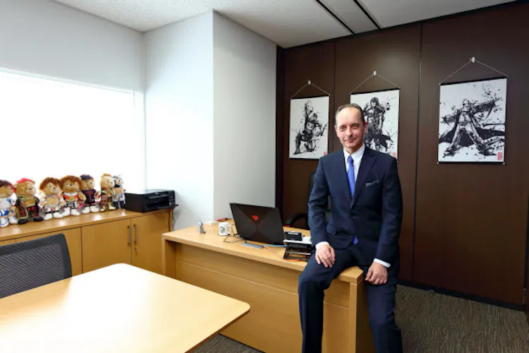 情報収集は経営者のキー業務 日米欧のニュース毎日チェック 社長室のドアは常に開 Nikkei Style