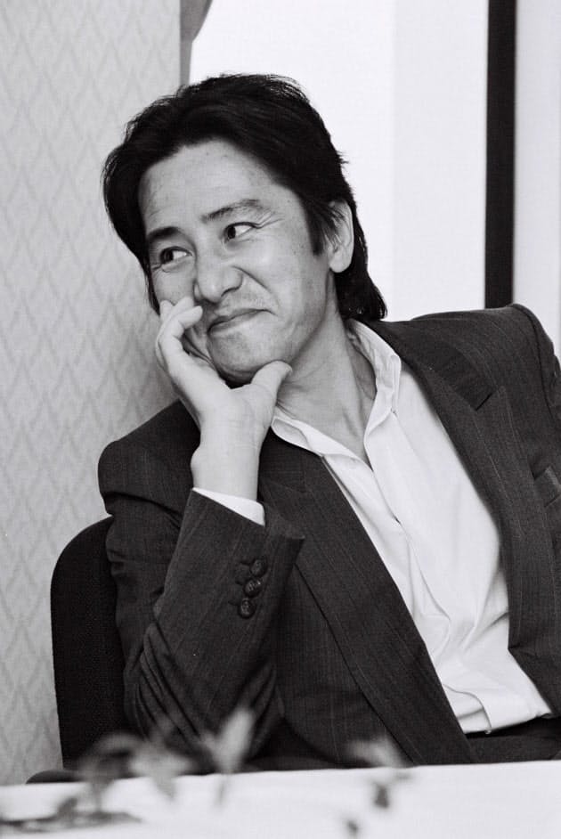 愛車は センチュリー と セリーヌ いつもの髪形でヨーロピアン 田村正和氏の Nikkei Style 愛車は センチュリー と セリーヌ いつもの髪形でヨーロピアン 田村正和氏の Nikkei Style