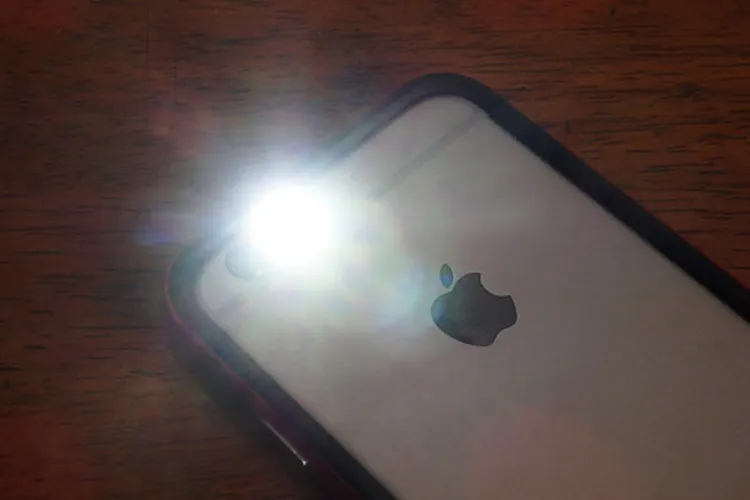 Iphoneの着信 見逃さないための フラッシュ通知 Nikkei Style