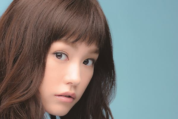 桐谷美玲 幅広い認知度とコメディエンヌの才能で開花 Nikkei Style 桐谷美玲 幅広い認知度とコメディエンヌの才能で開花 Nikkei Style