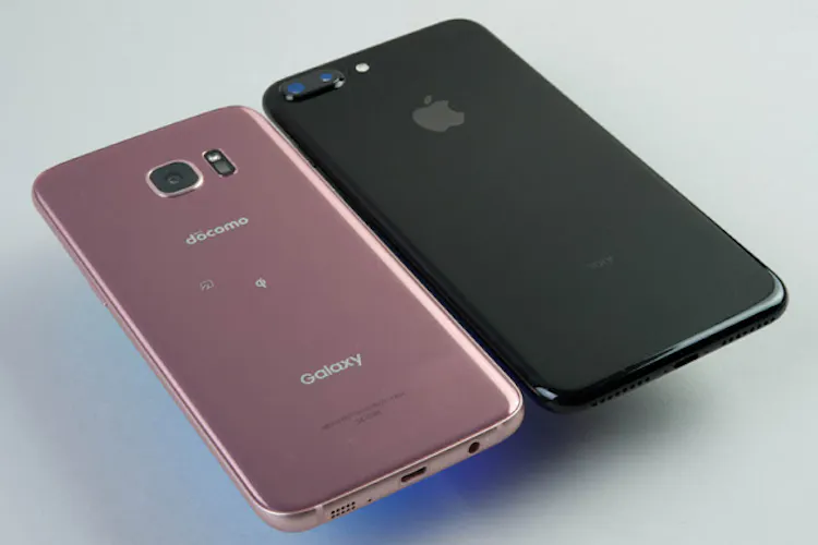 Iphone 7かgalaxyか 最強スマホ 頂上対決 Nikkei Style