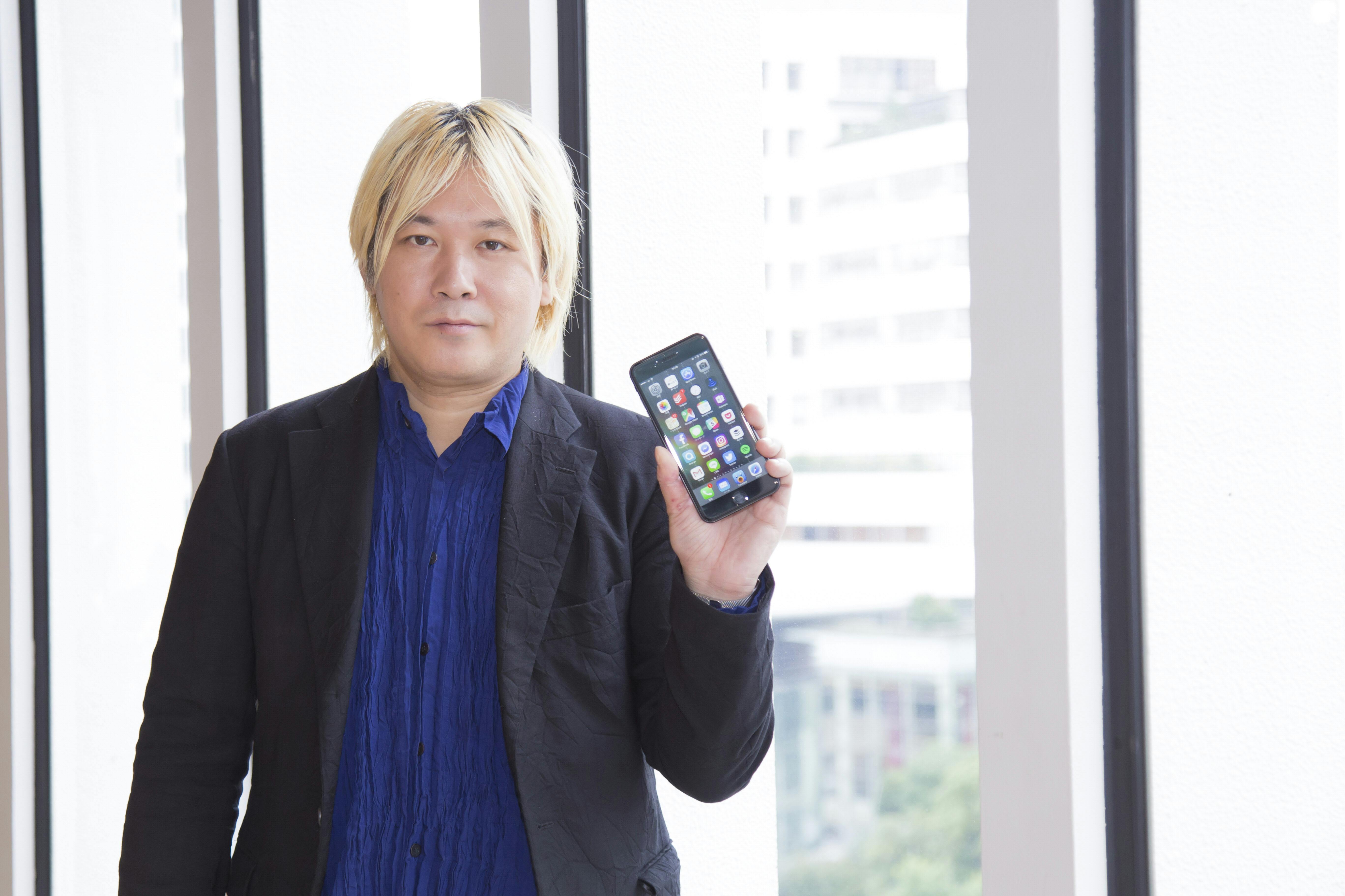 津田大介 Iphone 7 Plus スマホ2台持ちやめられる Nikkei Style 津田大介 Iphone 7 Plus スマホ2台持ちやめられる Nikkei Style