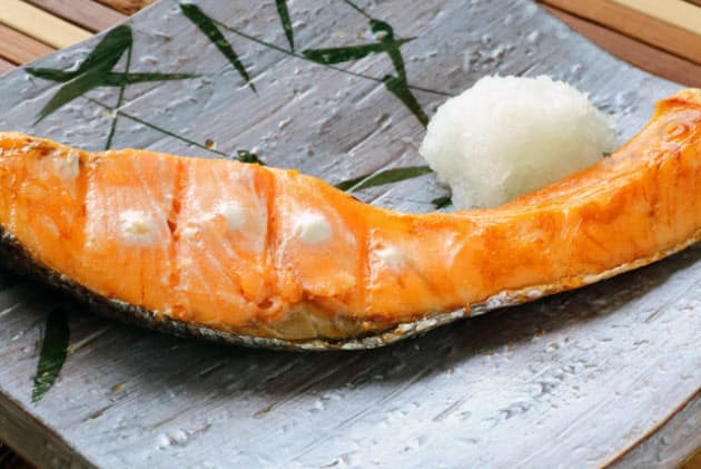 焼き魚 しょうゆは魚か 大根おろしか Nikkei Style 焼き魚 しょうゆは魚か 大根おろしか Nikkei Style