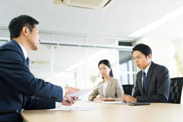 話の脱線防ぐ 仕切りフレーズ 議論をかじ取り Nikkei Style