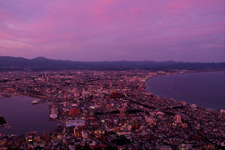 レトロ満喫の坂道散歩 いま 函館はベストシーズン Nikkei Style レトロ満喫の坂道散歩 いま 函館はベストシーズン Nikkei Style