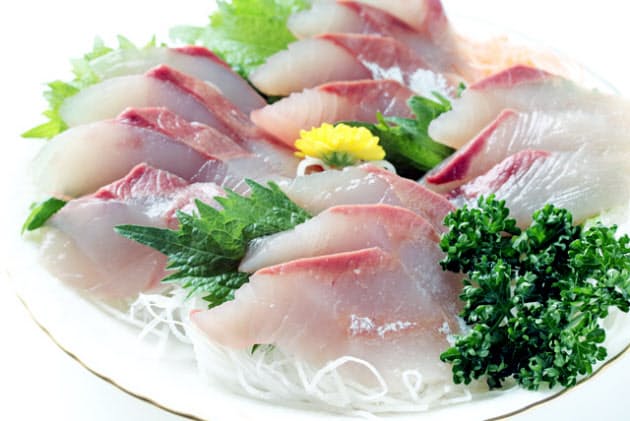 ブリのしゃぶしゃぶ 脂のった師走の味をサッパリと Nikkei Style ブリのしゃぶしゃぶ 脂のった師走の味をサッパリと Nikkei Style