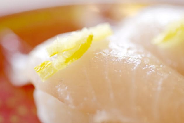 ブリのしゃぶしゃぶ 脂のった師走の味をサッパリと Nikkei Style ブリのしゃぶしゃぶ 脂のった師走の味をサッパリと Nikkei Style