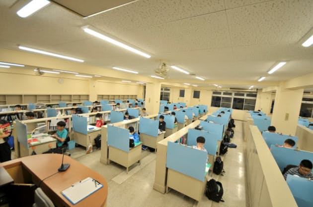 東大より医学部 灘やラ サールと並ぶ 御三家 なぜ 坊っちゃん の松山に Nikkei Style 東大より医学部 灘やラ サールと並ぶ 御三家 なぜ 坊っちゃん の松山に Nikkei Style