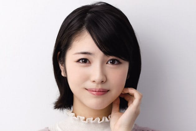 浜辺美波 キミスイ ヒットで10代最注目の女優に Nikkei Style 浜辺美波 キミスイ ヒットで10代最注目の女優に Nikkei Style
