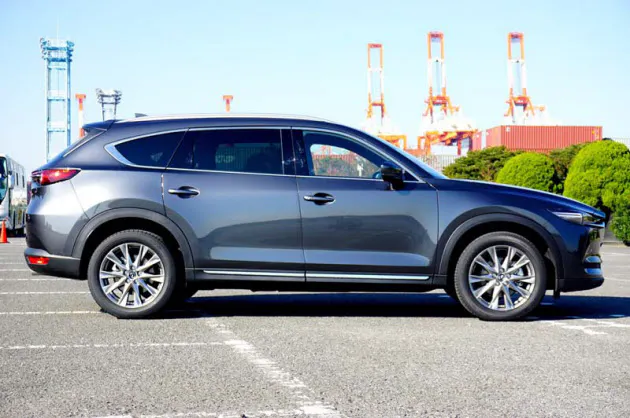 2列目の居心地はcx 5よりいいかも 7人乗りsuv Cx 8 は売れて当然 驚きのコスパ Nikkei Style
