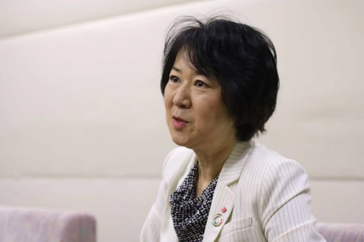 外資系からライバルの日本企業へ 因縁の蚊帳 でマラリア撲滅へ 挑む女性役員 Nikkei Style 外資系からライバルの日本企業へ 因縁の蚊帳 でマラリア撲滅へ 挑む女性役員 Nikkei Style
