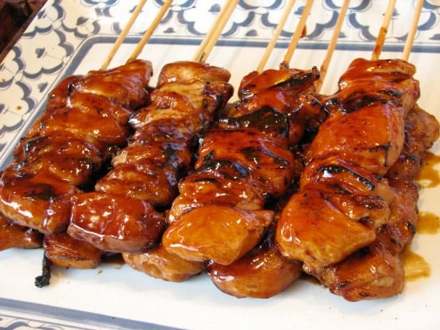 国民食 焼き鳥に合うのは塩か タレか それが問題だ Nikkei Style 国民食 焼き鳥に合うのは塩か タレか それが問題だ Nikkei Style