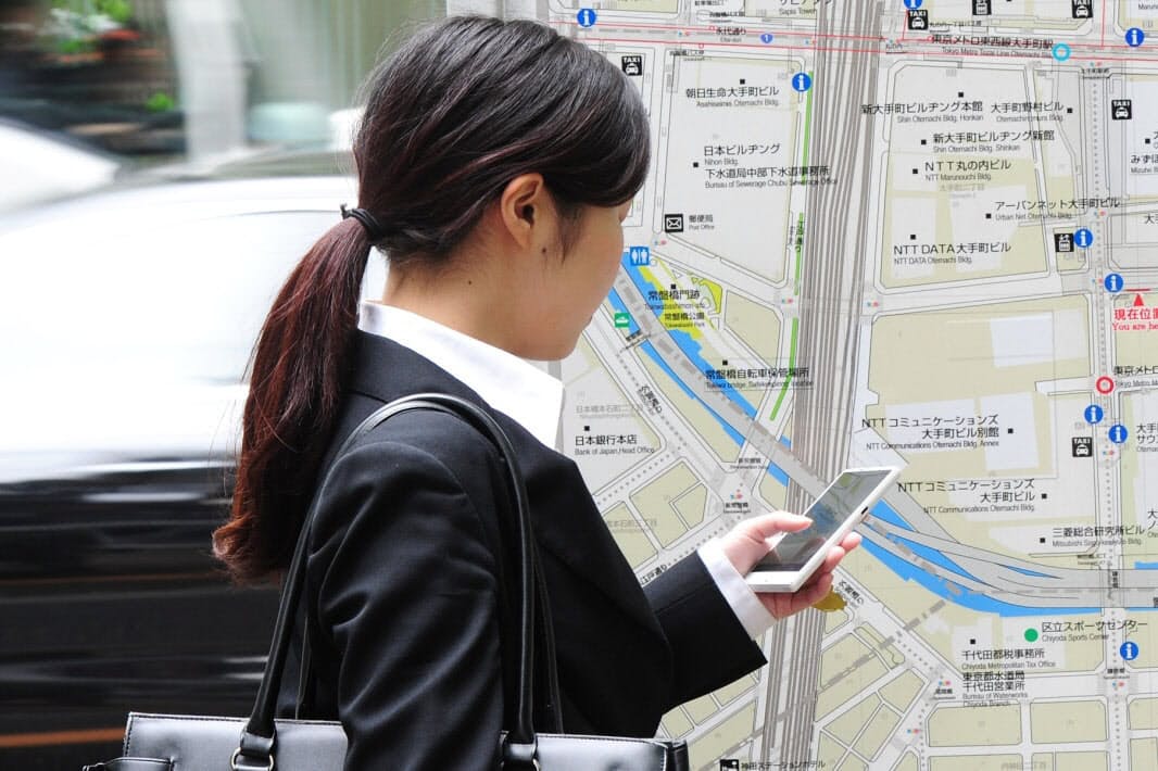 なぜ就活生は黒いひっつめ髪にするの Nikkei Style なぜ就活生は黒いひっつめ髪にするの Nikkei Style