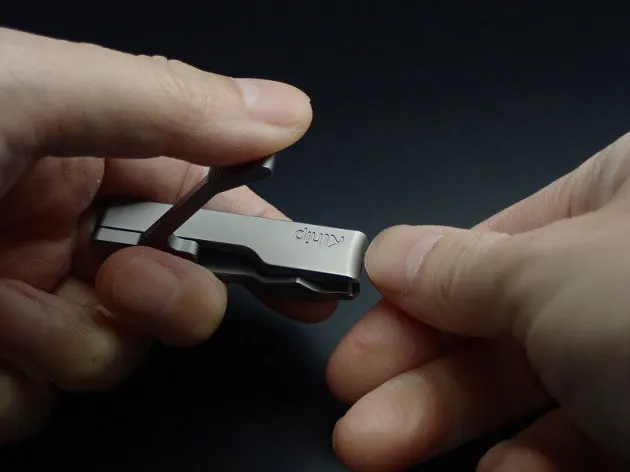 見た目良し 機能良しの携帯爪切り 最新爪切り 切れ味に驚き しかも使いやすい Nikkei Style 見た目良し 機能良しの携帯爪切り 最新爪切り 切れ味に驚き しかも使いやすい Nikkei Style