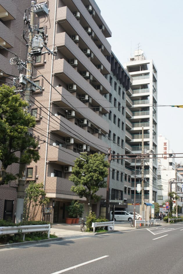 バブルの夢つなぐ浦島橋 ジュリアナがアップルの広告拠点に バブル跡を歩く Nikkei Style バブルの夢つなぐ浦島橋 ジュリアナがアップルの広告拠点に バブル跡を歩く Nikkei Style
