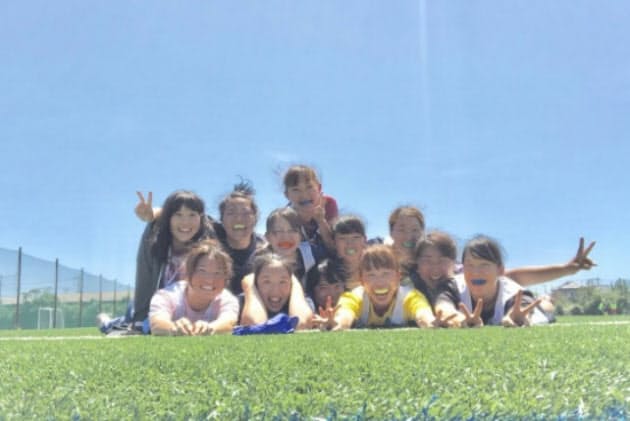 大学に入っても ガチ部活 ラクロスに魅せられた彼女たち Nikkei Style 大学に入っても ガチ部活 ラクロスに魅せられた彼女たち Nikkei Style