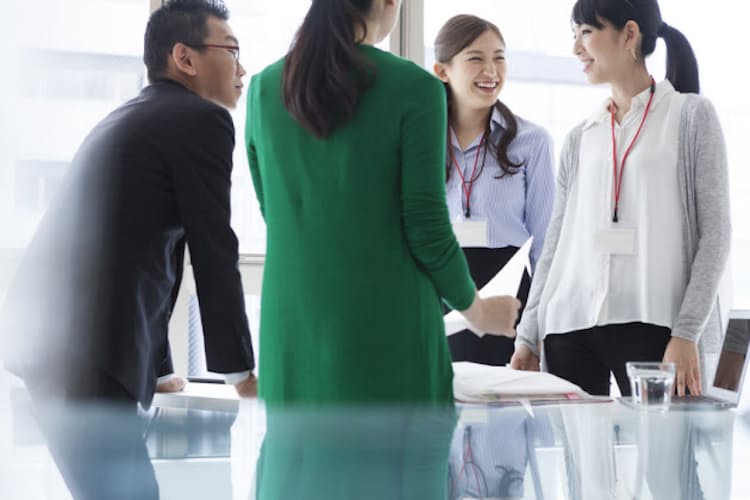 産んだ者勝ち 時短勤務中に ママ友とカラオケ Nikkei Style 産んだ者勝ち 時短勤務中に ママ友とカラオケ Nikkei Style