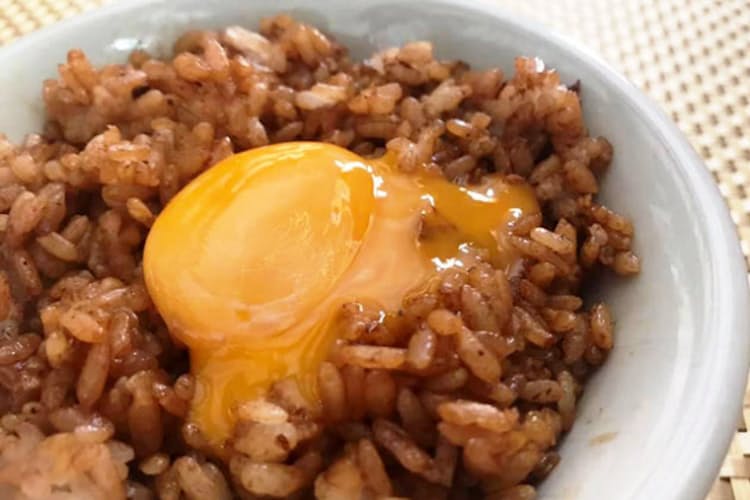週末レシピ 黄身だけ 混ぜ方色々 究極の卵かけご飯 Nikkei Style 週末レシピ 黄身だけ 混ぜ方色々 究極の卵かけご飯 Nikkei Style