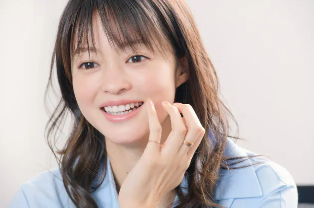 写真はこちらで 小林涼子さん 私のモノ語り Nikkei Style 写真はこちらで 小林涼子さん 私のモノ語り Nikkei Style