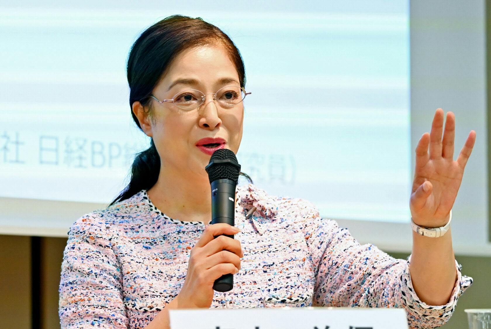 たわいない会話で地域に溶け込む 高木美保氏の知恵 Nikkei Style たわいない会話で地域に溶け込む 高木美保氏の知恵 Nikkei Style