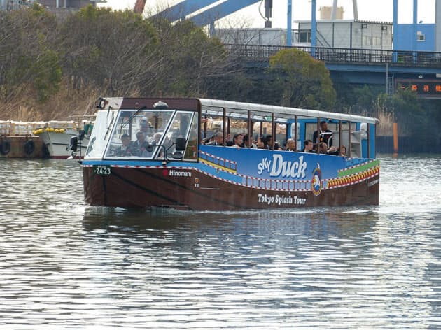 スカイツリー観光も 東京初 水陸両用バス の乗り心地 Nikkei Style スカイツリー観光も 東京初 水陸両用バス の乗り心地 Nikkei Style