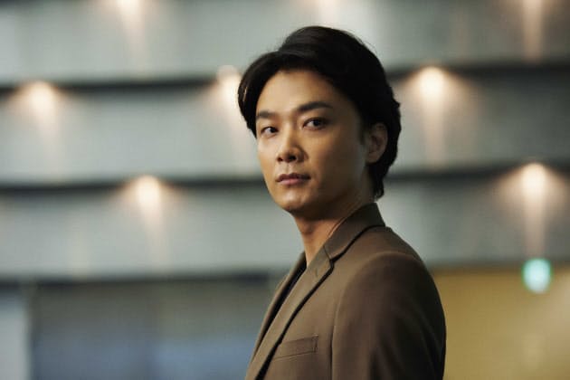 半沢直樹ドラマでit企業の専務役に挑む 井上芳雄 Nikkei Style 半沢直樹ドラマでit企業の専務役に挑む 井上芳雄 Nikkei Style