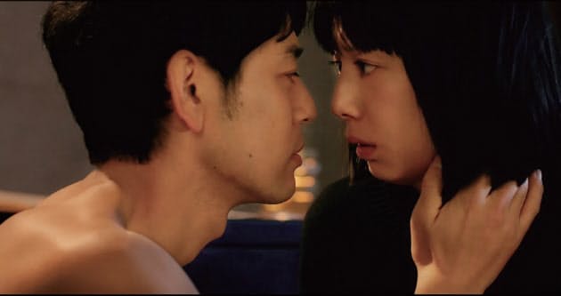 大人の恋愛映画 Red 妻夫木聡が見せる男の色気 Nikkei Style 大人の恋愛映画 Red 妻夫木聡が見せる男の色気 Nikkei Style