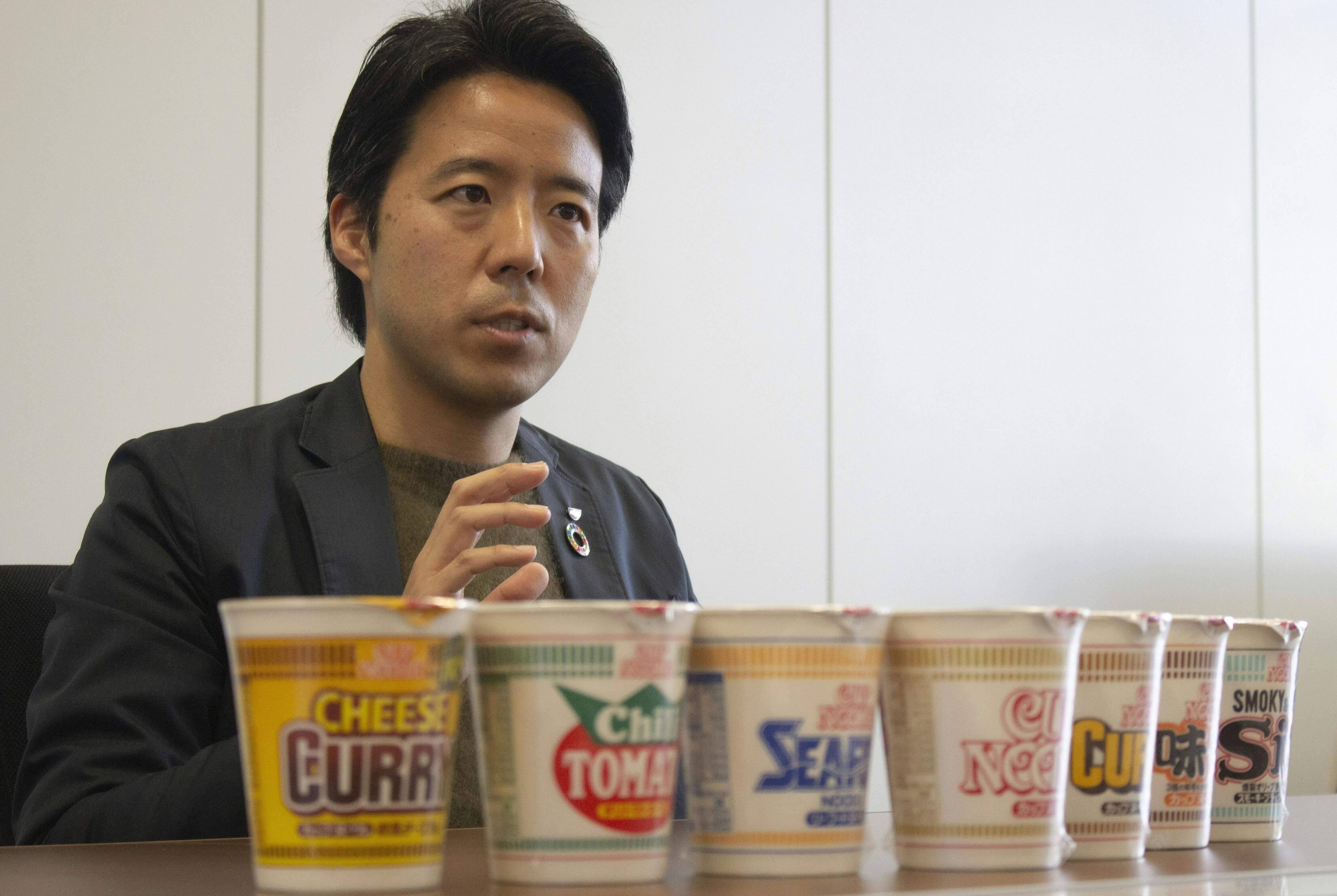 売り上げ更新カップヌードル 若者つかむ 高コスパ Nikkei Style 売り上げ更新カップヌードル 若者つかむ 高コスパ Nikkei Style