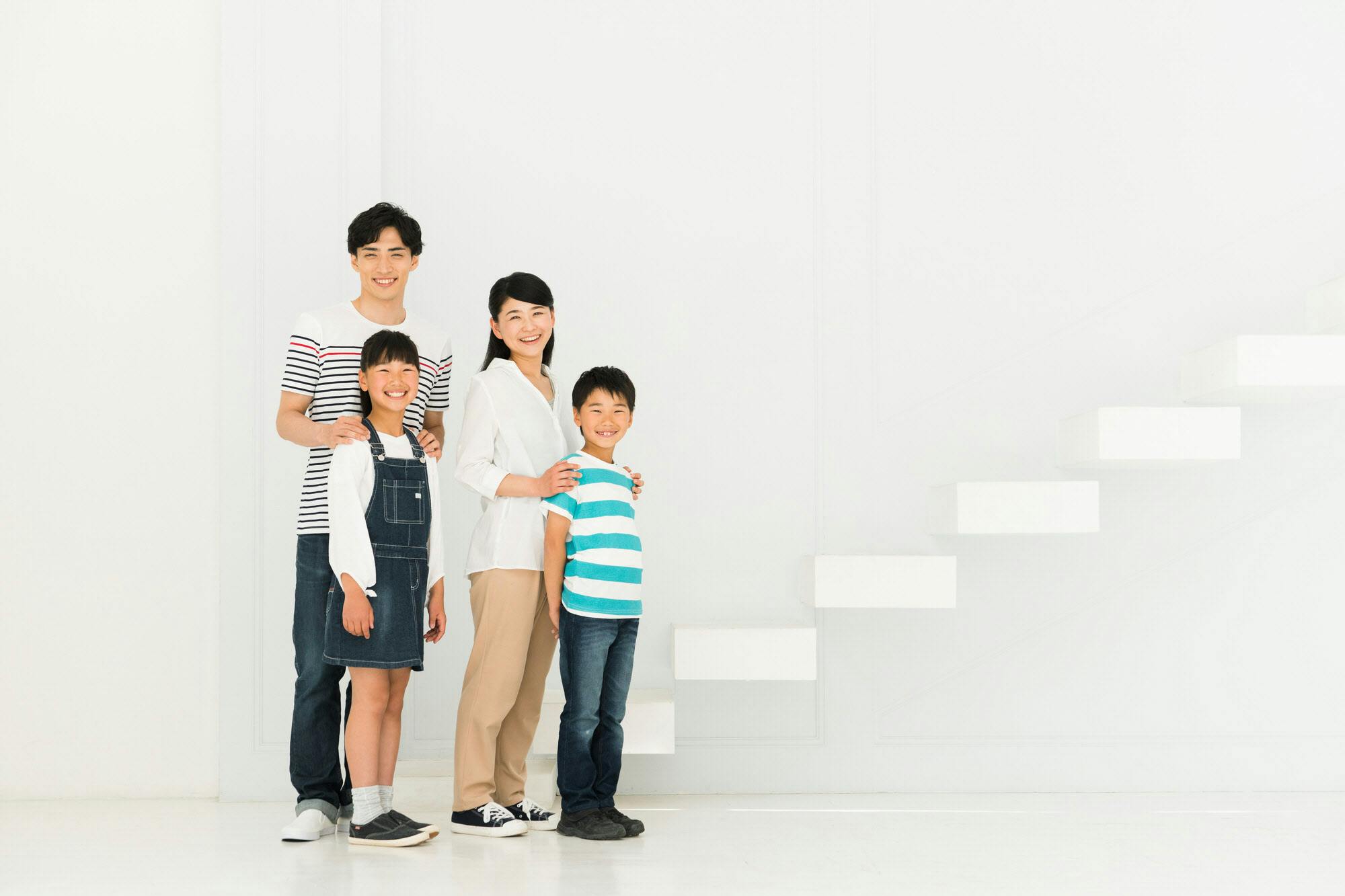 共働きなら保障額は 妻 夫 死亡保険はどう選ぶ Nikkei Style 共働きなら保障額は 妻 夫 死亡保険はどう選ぶ Nikkei Style