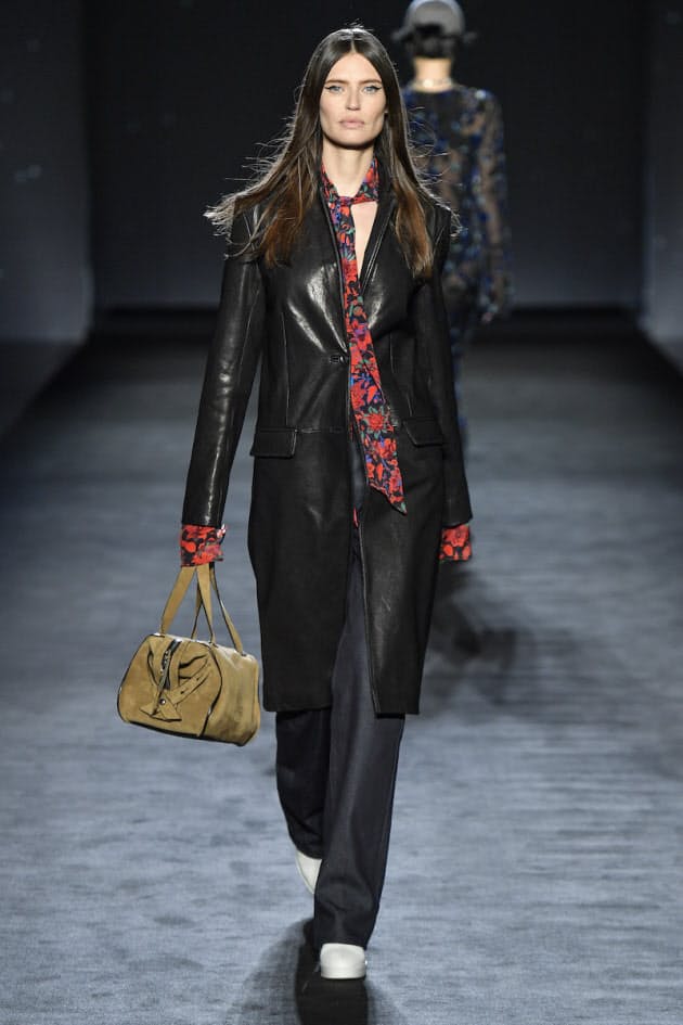 縦長シルエットを意識して ジェンダーレスなムードに 秋冬ファッションはクラシッ Nikkei Style 縦長シルエットを意識して ジェンダーレスなムードに 秋冬ファッションはクラシッ Nikkei Style