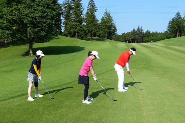 サッカー ゴルフ フットゴルフ 21年に日本でw杯 Nikkei Style サッカー ゴルフ フットゴルフ 21年に日本でw杯 Nikkei Style