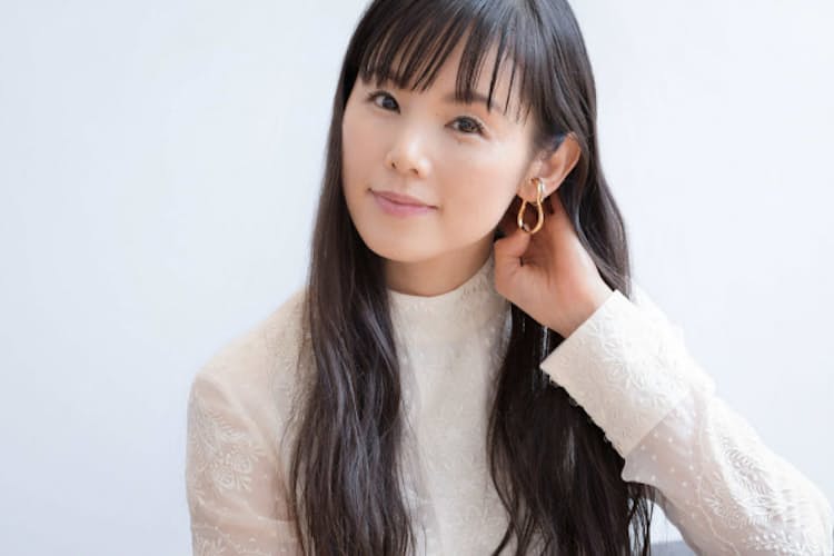 小西真奈美 仕事場で愛用 友達からもらったストール Nikkei Style 小西真奈美 仕事場で愛用 友達からもらったストール Nikkei Style