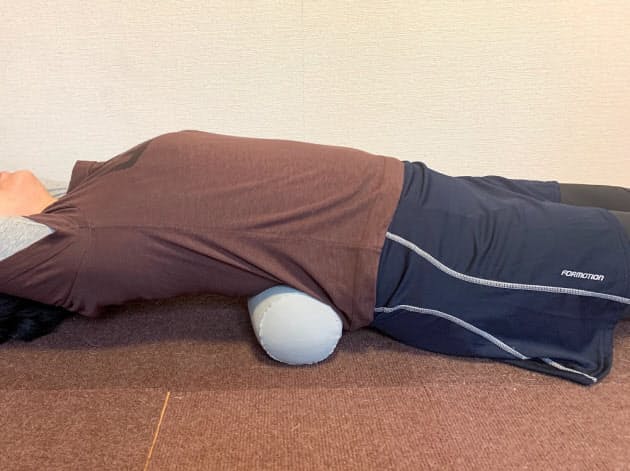 足のリラックスにも役立つ 100均グッズで室内筋トレ コロナ下の運動不足を解消 Nikkei Style 足のリラックスにも役立つ 100均グッズで室内筋トレ コロナ下の運動不足を解消 Nikkei Style