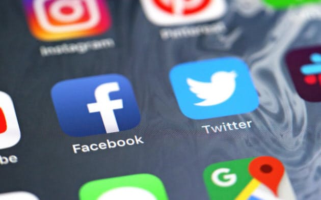 ツイッター人気ランキング 有吉弘行超えた1位は Nikkei Style ツイッター人気ランキング 有吉弘行超えた1位は Nikkei Style