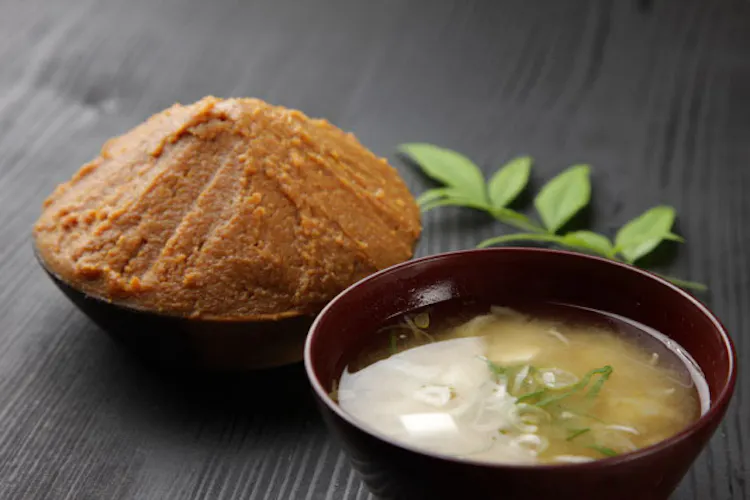 納豆 味噌 豆腐 大豆食品と前立腺がんの関係は Nikkei Style