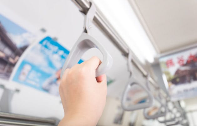 電車の遅延で会社に遅刻 賃金カットもあり得る Nikkei Style