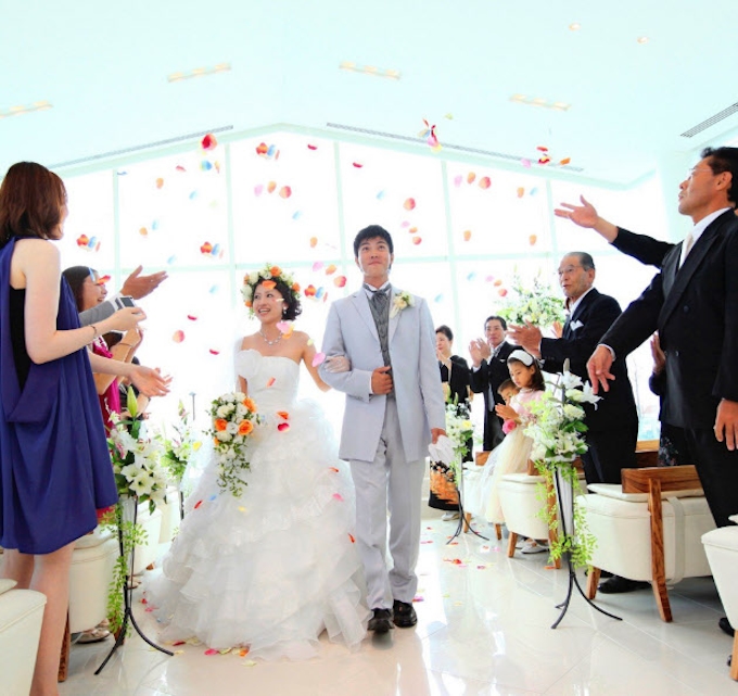 結婚式 葬儀 中小が低料金競争に続々参戦 日本経済新聞