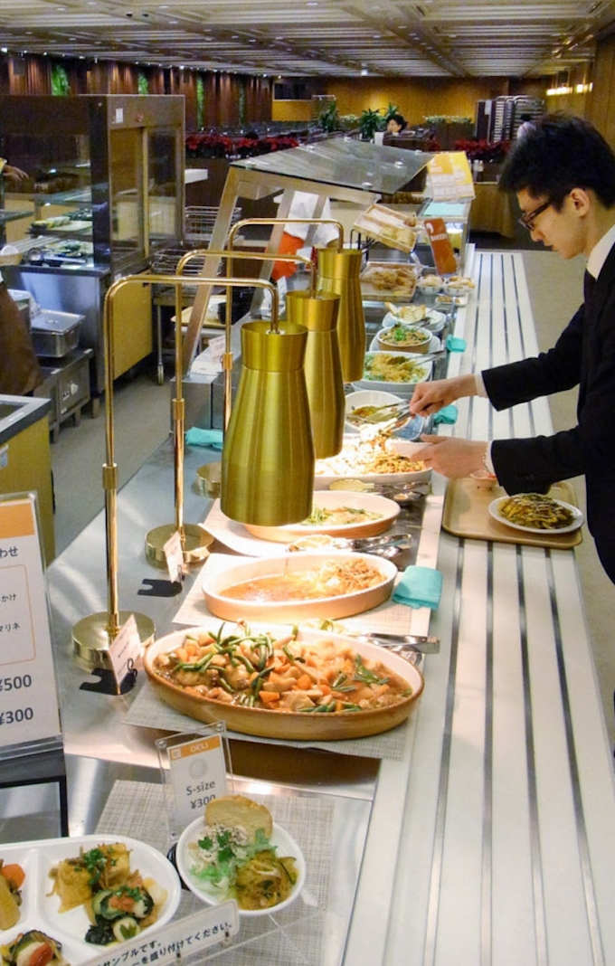 やる気養う味な社員食堂 日本経済新聞