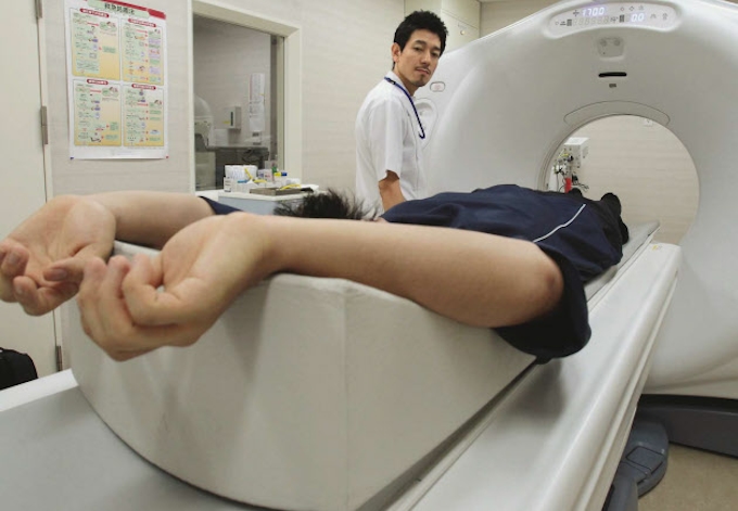 人間ドック 格安版続々 日本経済新聞