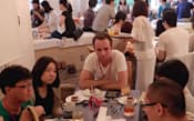 猫町倶楽部ではケーキや紅茶を楽しみつつ、著者と本談議ができることも（東京・代官山のカフェレストラン「chano-ma」）